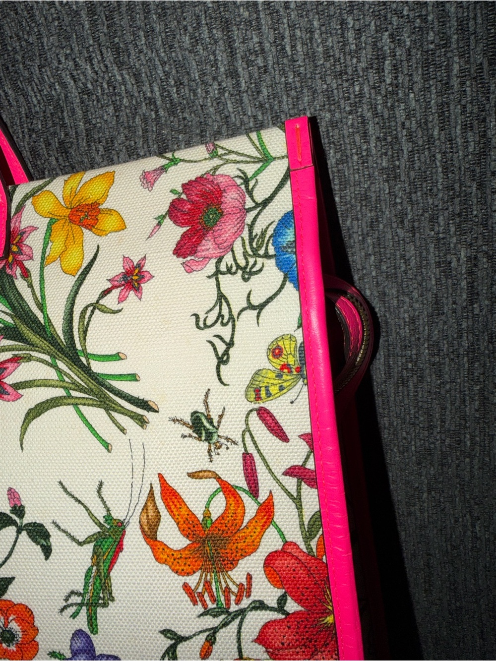 Gucci Floral Print Tote Bag with Pink Handles - Picture 3 of 16
